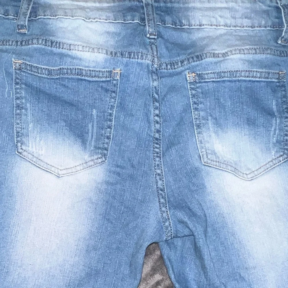 Cover Girl Distressed Denim Bermuda Jean Shorts High Waist Stretch Sz 11/12 EUC